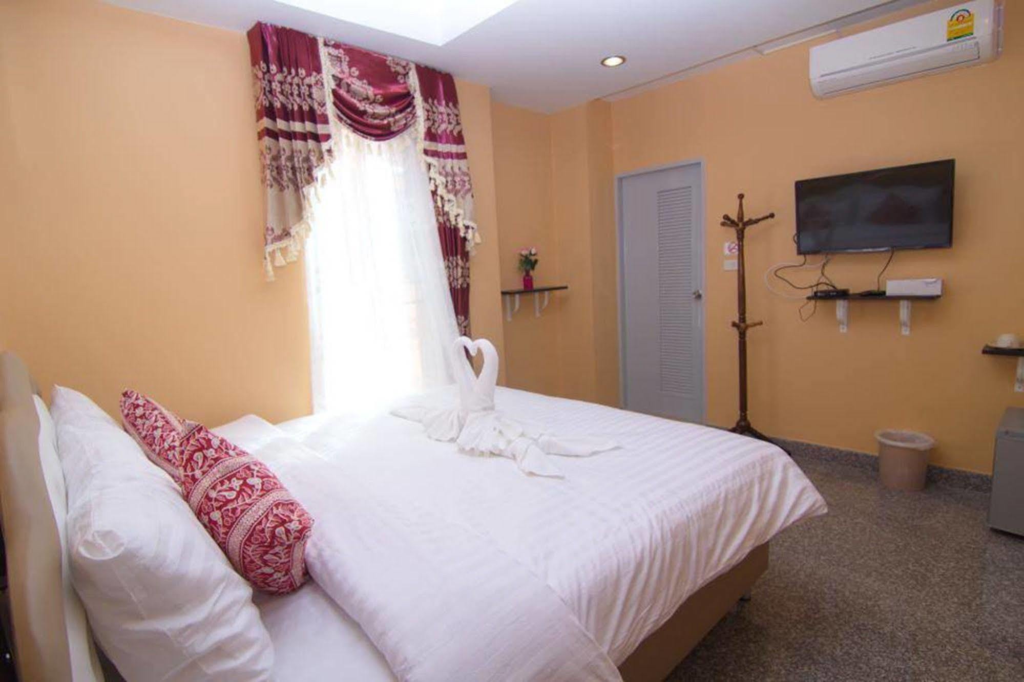 Chowdhury Boutique House Chiang Mai Bagian luar foto